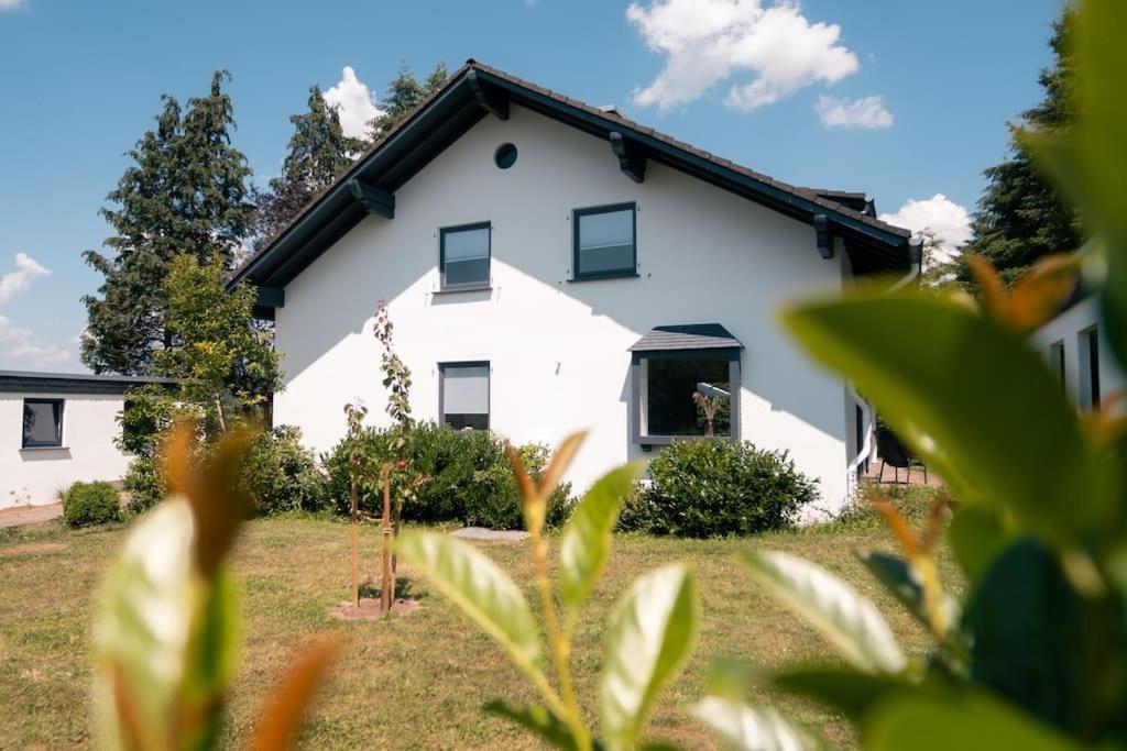 Eifel21 - Stilvolles Haus In Der Vulkaneifel Bleckhausen Esterno foto